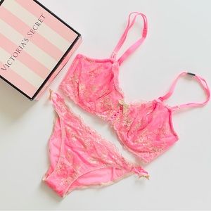 32DD SMALL Victoria’s Secret pink bra set